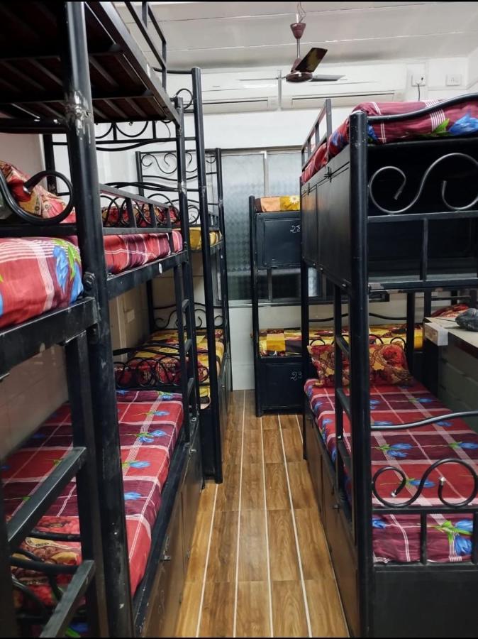 Shree Balaji Ac Dormitory Hostel Thane Bilik gambar